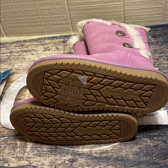 NWB kids K KINSLEI tall fashion boots by UGG!